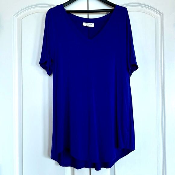 Zenana Outfitters Tops - Zenana Outfitters Royal Blue V-Neck Tee Women's Size M NWOT